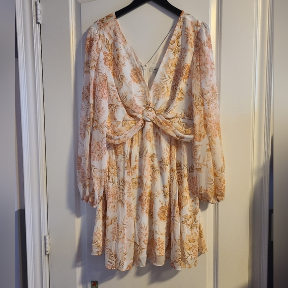 ForEver New Caterina Floral Ring-Detail Curve Mini Dress Size 14 - Picture 1 of 7